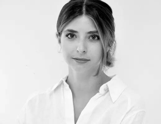Ritratto Sara Corti
