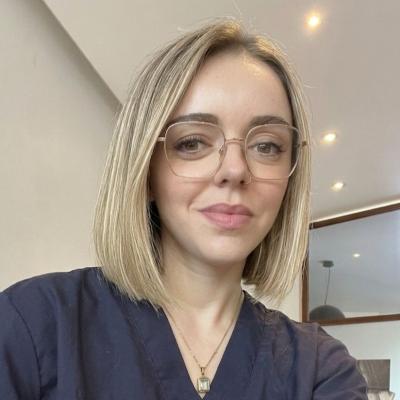 claudia de angelis fisioterapista